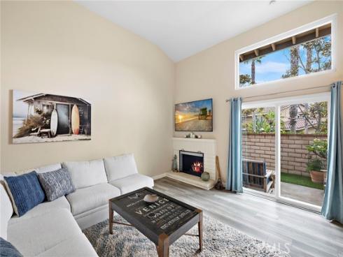 21038  Poolside  , Huntington Beach, CA