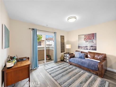 21038  Poolside  , Huntington Beach, CA