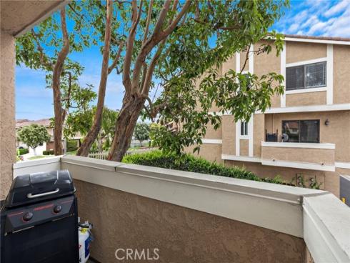 21038  Poolside  , Huntington Beach, CA