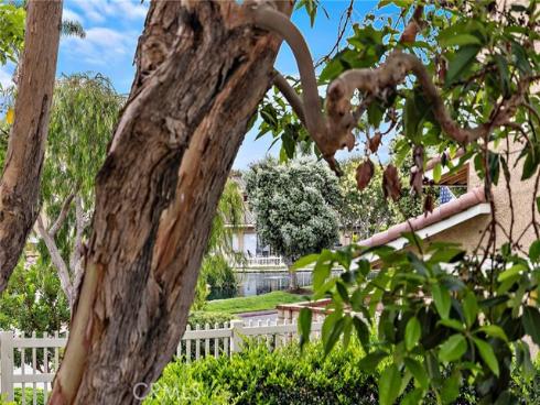 21038  Poolside  , Huntington Beach, CA