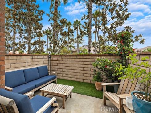 21038  Poolside  , Huntington Beach, CA