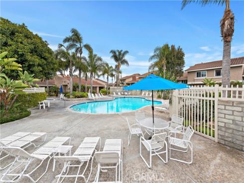 21038  Poolside  , Huntington Beach, CA
