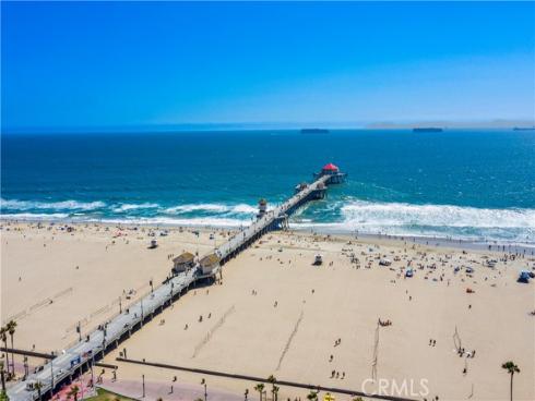 21038  Poolside  , Huntington Beach, CA