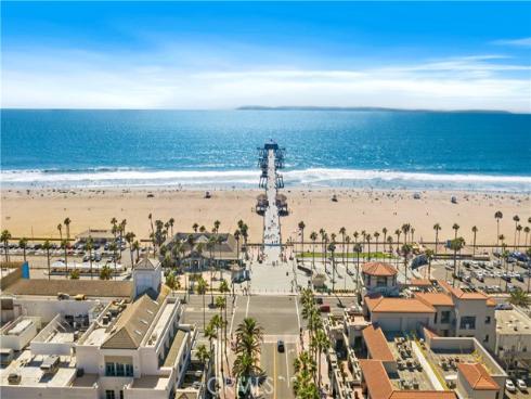 21038  Poolside  , Huntington Beach, CA