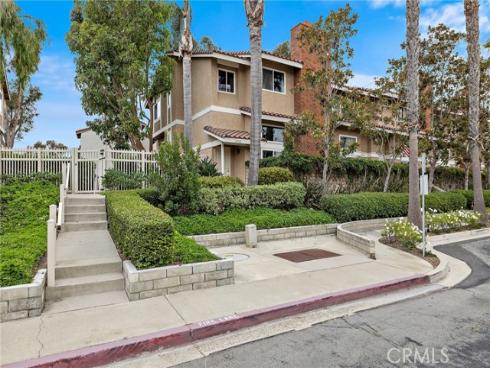 21038  Poolside  , Huntington Beach, CA
