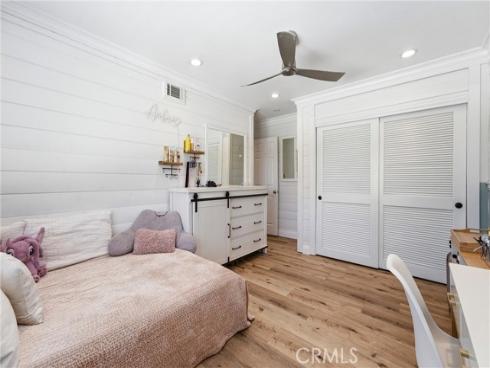 17982 Dellglen Circle, Huntington Beach, CA