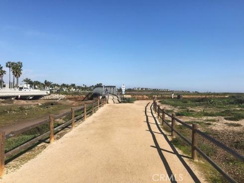 17982 Dellglen Circle, Huntington Beach, CA