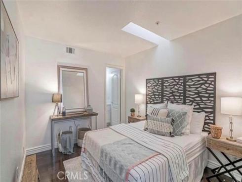 18723 Chapel Lane, Huntington Beach, CA