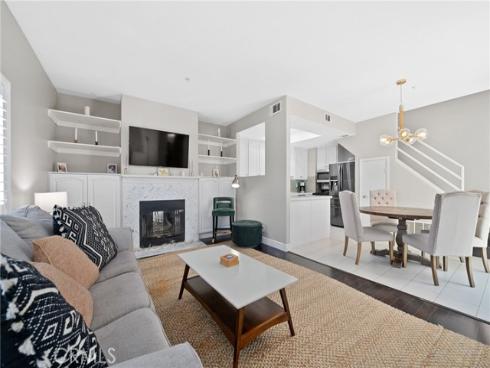 18723 Chapel Lane, Huntington Beach, CA