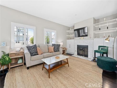 18723 Chapel Lane, Huntington Beach, CA