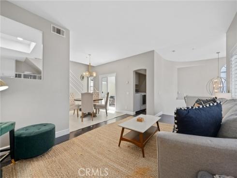 18723 Chapel Lane, Huntington Beach, CA