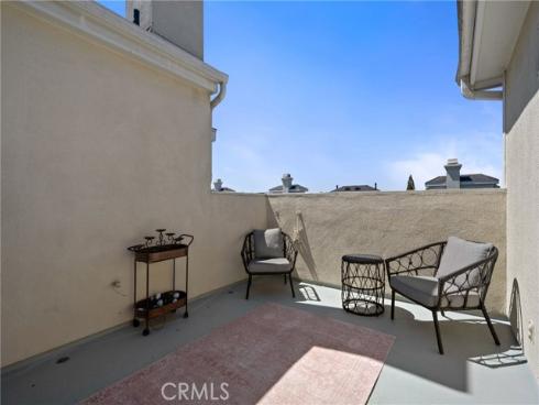 18723 Chapel Lane, Huntington Beach, CA