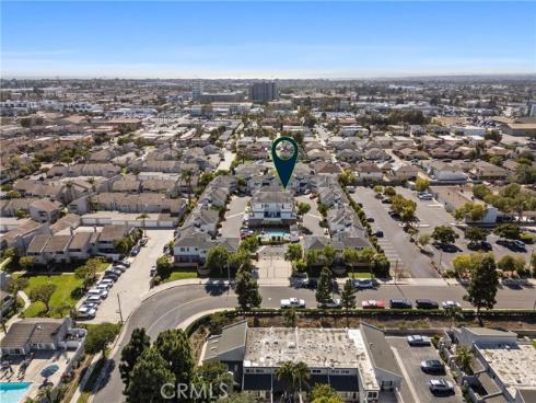 18723 Chapel Lane, Huntington Beach, CA