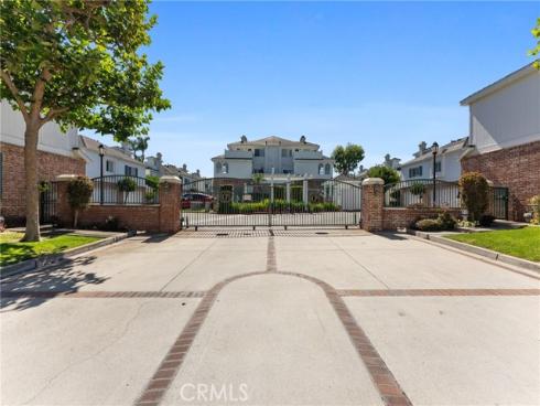 18723 Chapel Lane, Huntington Beach, CA