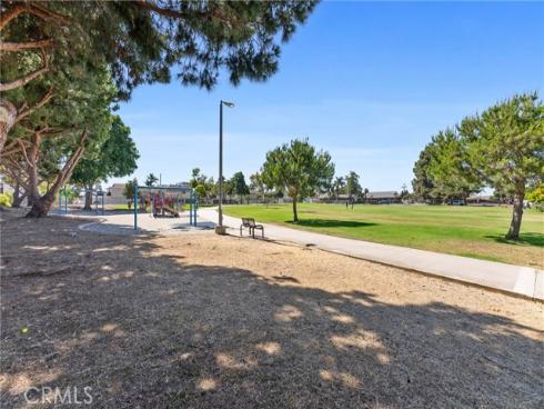 18723 Chapel Lane, Huntington Beach, CA