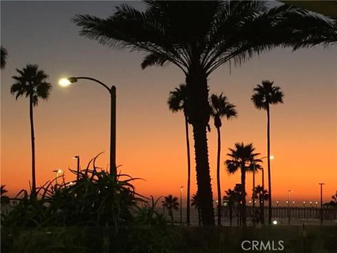 18723 Chapel Lane, Huntington Beach, CA