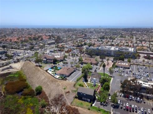 18723 Chapel Lane, Huntington Beach, CA