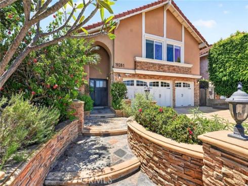 19281 Coralwood Lane, Huntington Beach, CA