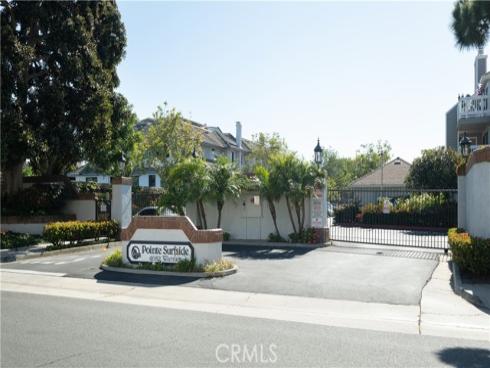 4682 Warner C110 , Huntington Beach, CA