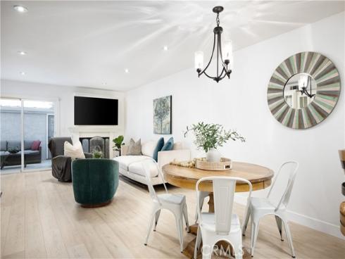 4682 Warner C110 , Huntington Beach, CA