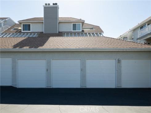 4682 Warner C110 , Huntington Beach, CA