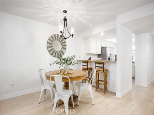 4682 Warner C110 , Huntington Beach, CA