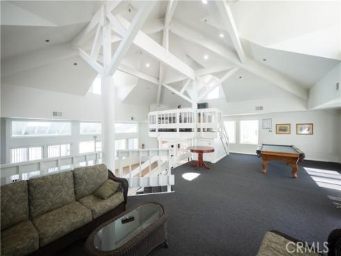 4682 Warner C110 , Huntington Beach, CA