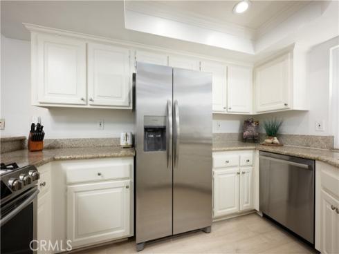 4682 Warner C110 , Huntington Beach, CA
