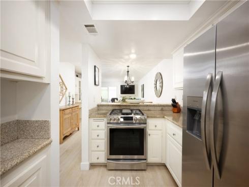 4682 Warner C110 , Huntington Beach, CA