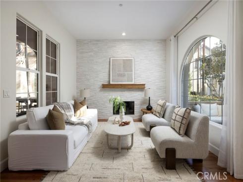 21247 Ronda , Huntington Beach, CA