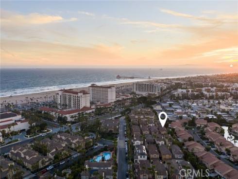 21247 Ronda , Huntington Beach, CA