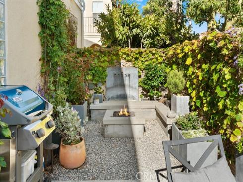 8239 Noelle Drive, Huntington Beach, CA