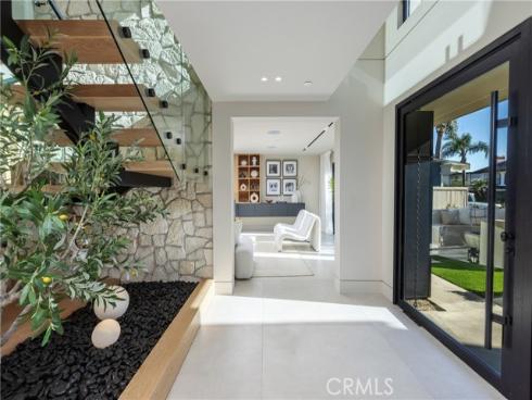 16732 Edgewater , Huntington Beach, CA
