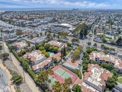 21372  Brookhurst  322  Street, Huntington Beach, CA