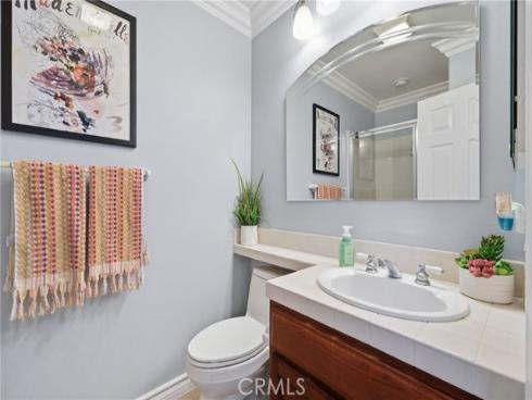 7124 Forest Glen Drive, Huntington Beach, CA