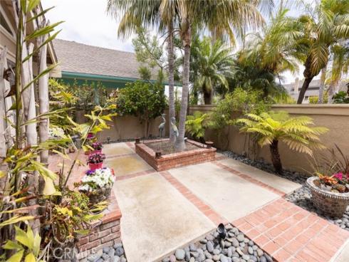 16591 Wanderer Lane , Huntington Beach, CA