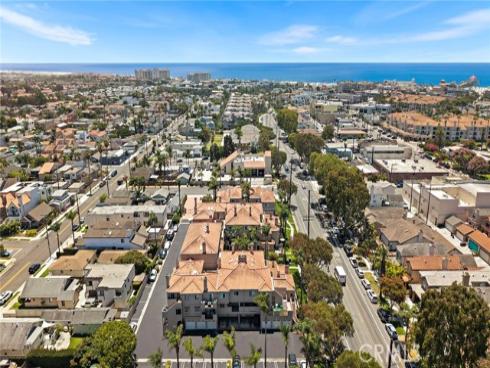 606  Lake Street  23 , Huntington Beach, CA