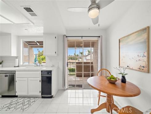 606  Lake Street  23 , Huntington Beach, CA