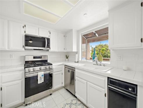 606  Lake Street  23 , Huntington Beach, CA