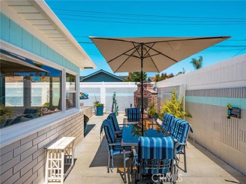 15732  Swan   Lane, Huntington Beach, CA
