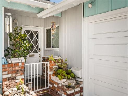 15732  Swan   Lane, Huntington Beach, CA