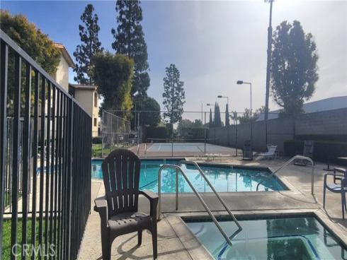 7735 Newman 104 Avenue, Huntington Beach, CA