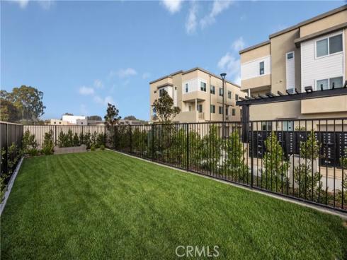 7264 Pointbreak Drive, Huntington Beach, CA