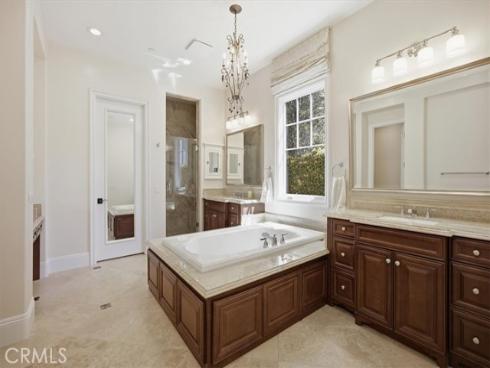 17351 Sagatuck Lane, Huntington Beach, CA
