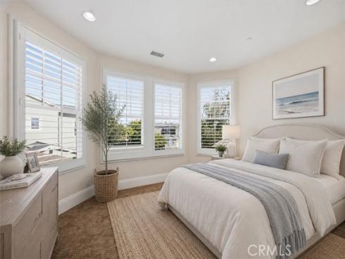 17351 Sagatuck Lane, Huntington Beach, CA