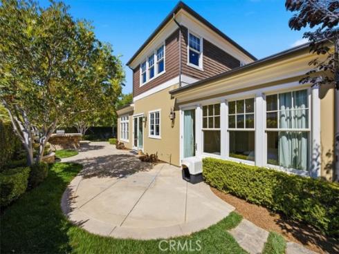 17351 Sagatuck Lane, Huntington Beach, CA