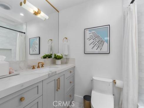 3949 Warner Avenue, Huntington Beach, CA