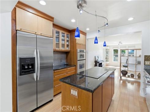 17140  Edgewater   Lane, Huntington Beach, CA