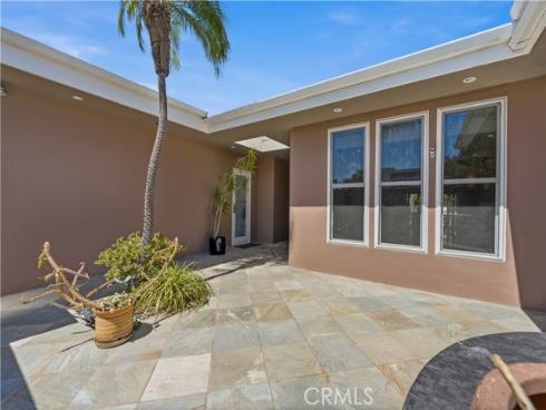 17140  Edgewater   Lane, Huntington Beach, CA