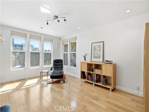 17140  Edgewater   Lane, Huntington Beach, CA